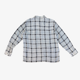 Complete look: white blouse with black checks