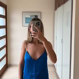 Top satinado azul marino REVOLVE SUPERDOWN S