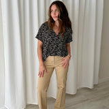 Blusa Estampada Negro y Crema Essentiel Antwerp