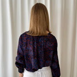Blusa Estampado Abstracto Azul y Rojo Skatïe Brand