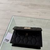 Bolso de Hombro Negro Acolchado con Logo Dorado Cavalli Class