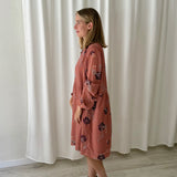 Vestido túnica estampado rosa empolvado Indi & Cold