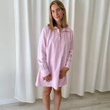 Vestido rosa con lazada SIMORRA