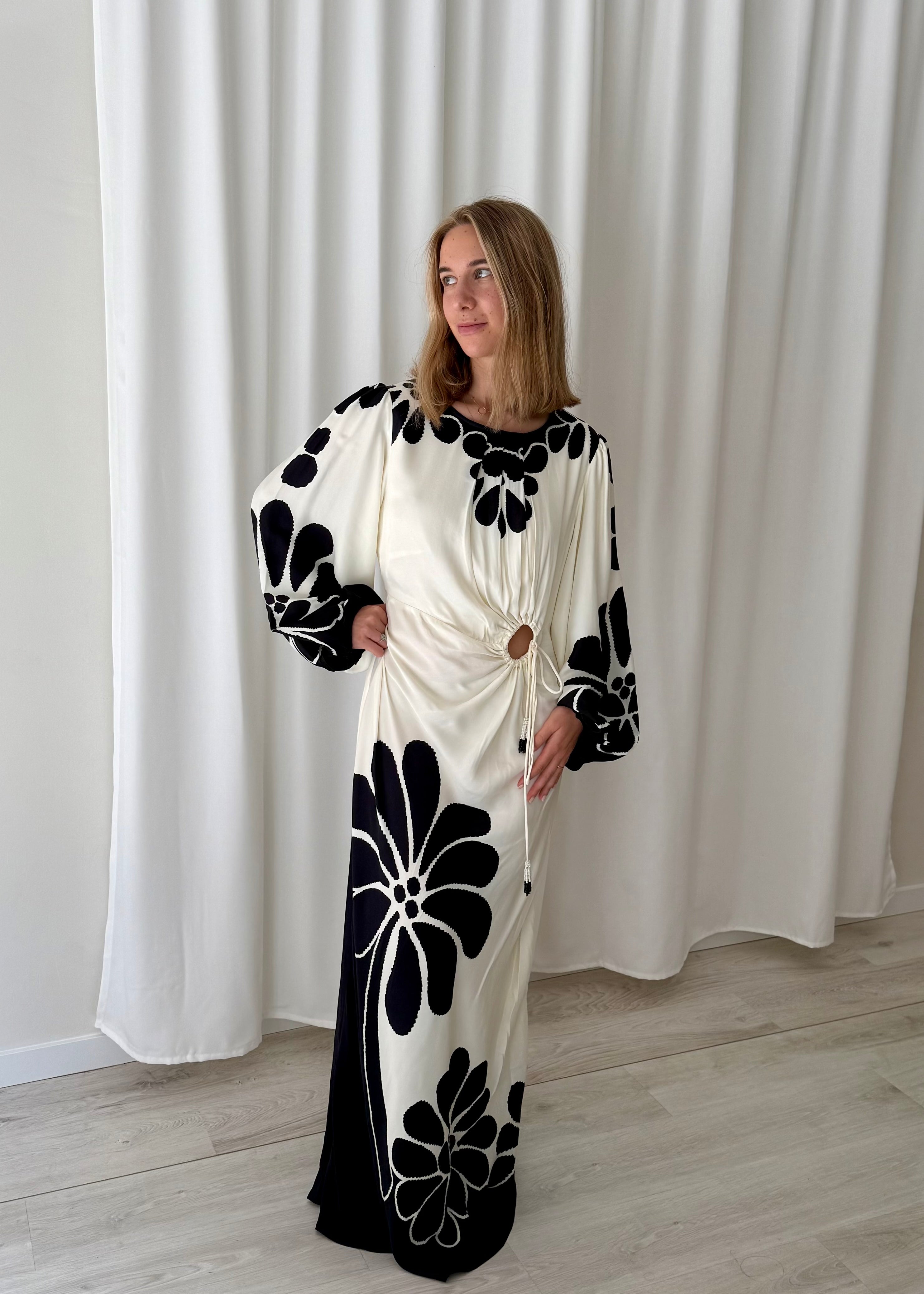 Wedding Guest Dresses | Designer Second Hand Dresses | Pasaly Wedding Guest Dresses | Designer Second Hand Dresses | Pasaly