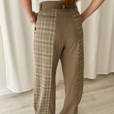 Pantalón gris con paneles en contraste The IQ Collection