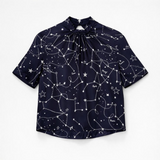 Top Sandro azul marino estampado