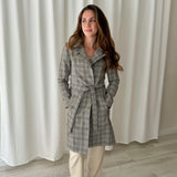 Gabardina de cuadros con cinturón REISS